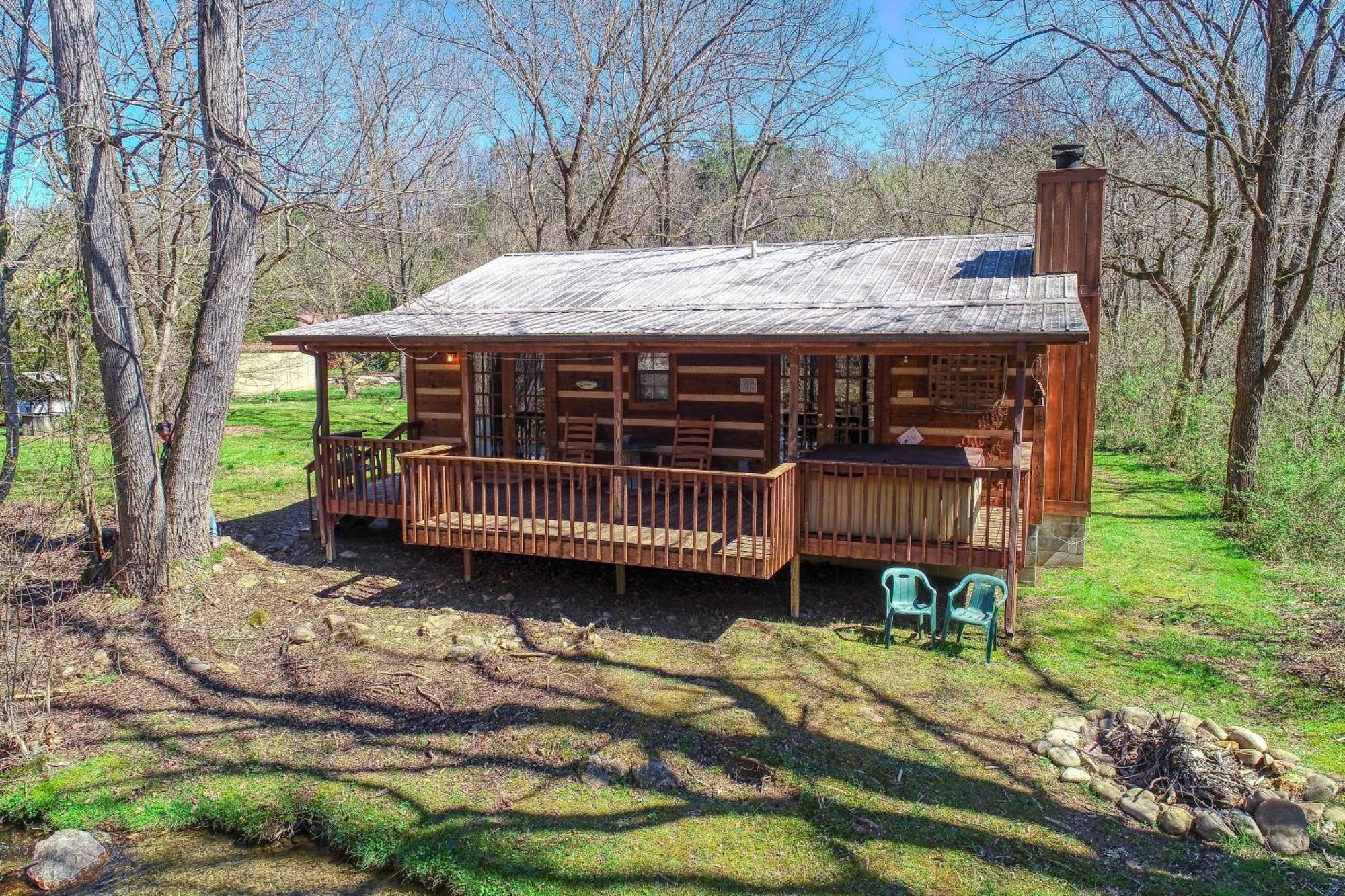 Creekside Memories Cabin Cosby Eksteriør billede